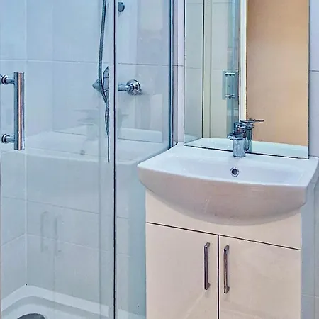 Apartment 3 3 Bathrooms Ensuites